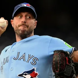 Blue Jays Beat Nationals 3-2 in Scherzer's Return on 42nd Birthday