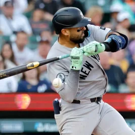 Ali Sanchez Hits First Major League Home Run in Yankees Win