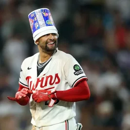 Royce Lewis' Walk-Off Triple Lifts Twins Over Royals 3-2
