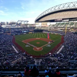 George Kirby Allows Four Home Runs in Mariners Loss to Rangers