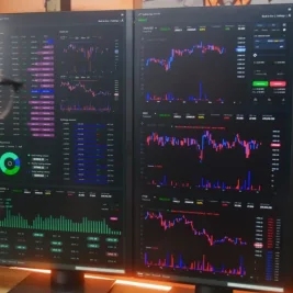 Robinhood, Arm, Carvana Shares Drop After Earnings Reports
