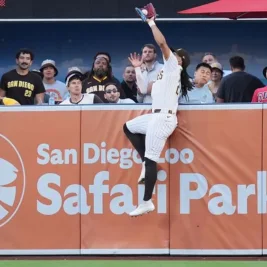 Tatis Jr. Robs Devers Again, but Padres Fall to Giants