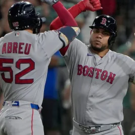 Jarren Duran's Dugout Outburst Overshadows Red Sox Win
