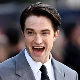 Suki Waterhouse Says Toddler Calls Robert Pattinson 'Daddy Batman'
