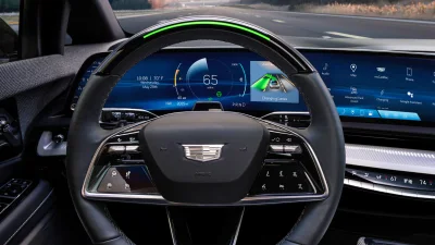 GM's CarPlay and Android Auto Phase-Out Keeps Getting Delayed