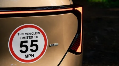 Your Car Already Has the Hardware to Stop You Speeding. It Just Isn't Allowed to Yet