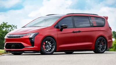 Chrysler's Slammed Pacifica Concept Is a Hellcat Away From Perfection