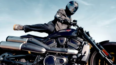 New Bill Challenges D.C.'s Motorcycle Helmet Requirement