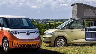VW's Inflatable Kitchen and Bed Modules Turn California Beach Into a Camper