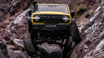 Tank 300 Hooke Trail Debuts With Live Axle, 38% Stiffer Suspension