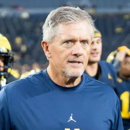 Michigan defense favored by Detroit analysts over Iowa