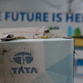 Tata Sons Board Clashes With Trusts Over Chairman Reappointment and Public Listing