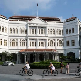 Raffles Hotel's $40 Singapore Sling Keeps Tourists Lining Up Daily
