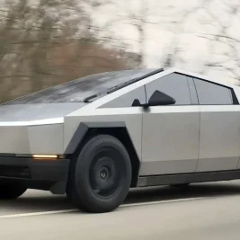 Tesla Cybertruck Repair Saga: Seven Pickup Attempts, Still Broken