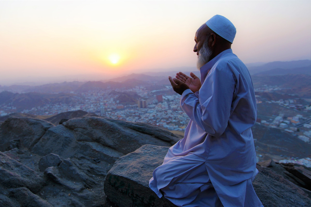 Amalan di Bulan Ramadhan Menurut Ustad Adi Hidayat, Bisa Untuk Doa Malam Demi Memperoleh Ridho Allah dan Meningkatkan Ketaqwaan