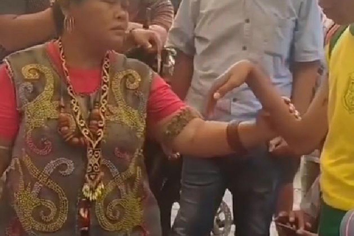 Fakta Bu Ida Dayak yang Viral dengan Pengobatan Alternatifnya, Benarkah Seorang Muslim?