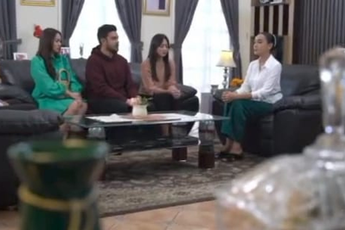 Sinopsis Sinetron Cinta Setelah Cinta 19 Februari 2023: Starla Sampai Berlutut Minta Restu Cynthia untuk Menikah dengan Arya 