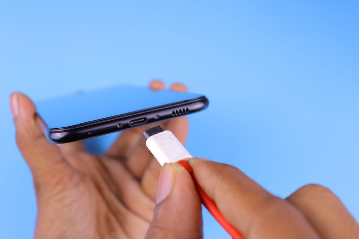 4 Smartphone Paling Diburu di Awal Januari 2026: Dari Flagship Mewah Hingga Pilihan Ekonomis yang Bikin Heboh Pasar!