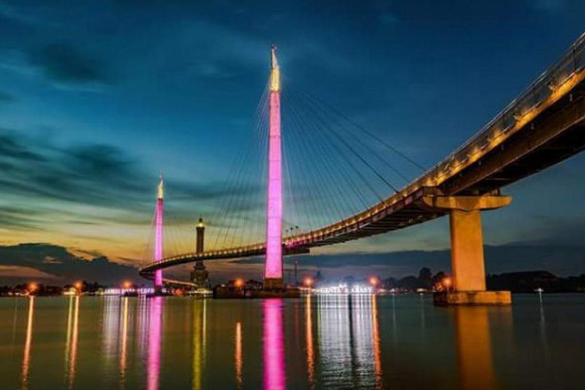 Patut Dicatat! 6 Kota dengan Menara Unik yang Jadi Ikon Kota di Indonesia, Banyak di Luar Jawa