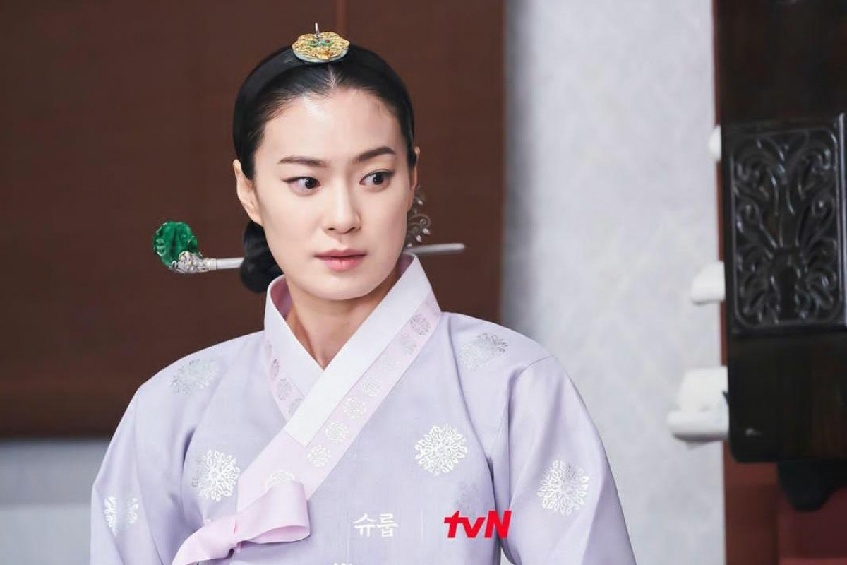 Link Download Drama Korea Under The Queen's Umbrella Episode 13 SUB
