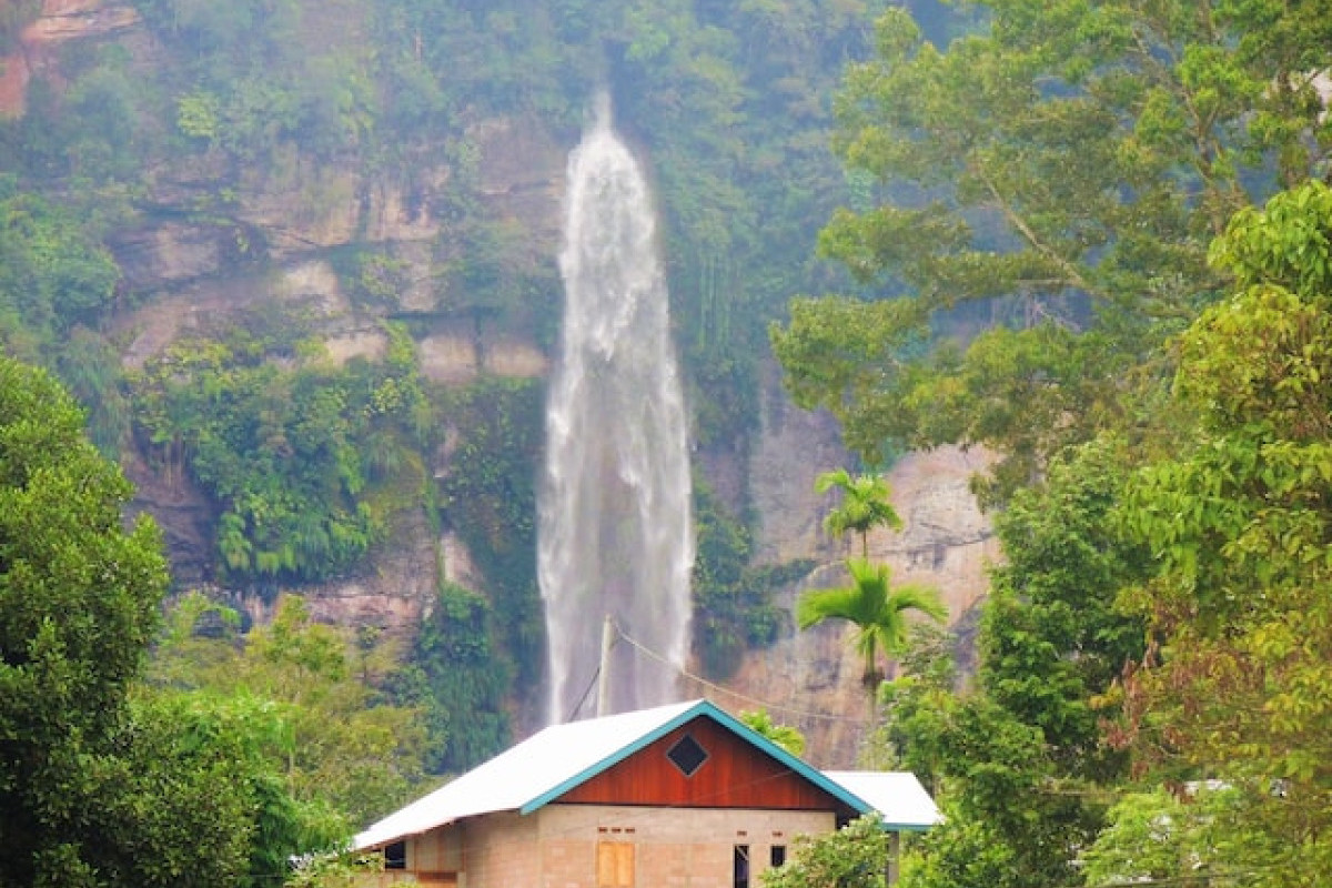 Gak Nyangka 7 Kabupaten dan Kota Paling Miskin di Sumatera Barat, Ternyata Nomor 4 Surganya Air Terjun