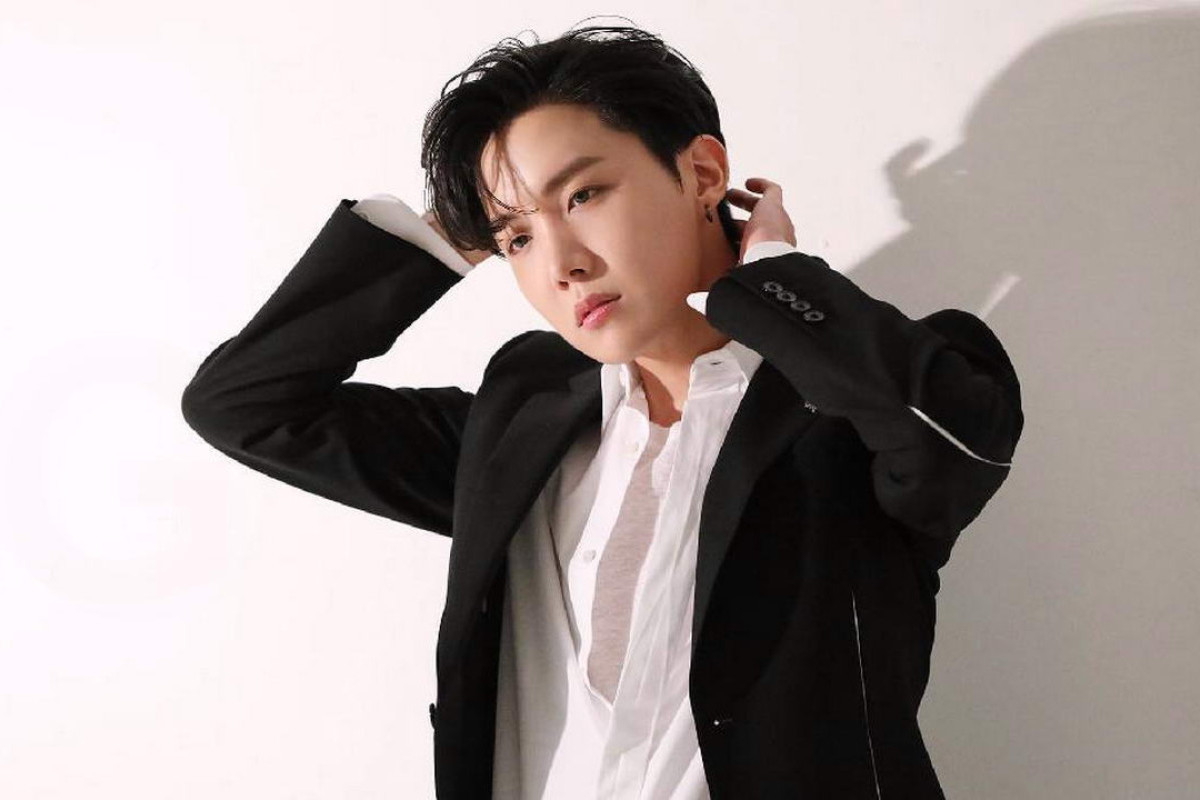 J-Hope BTS Akan Tampil di Dick Clark's New Year's Rocking' Eve di New York