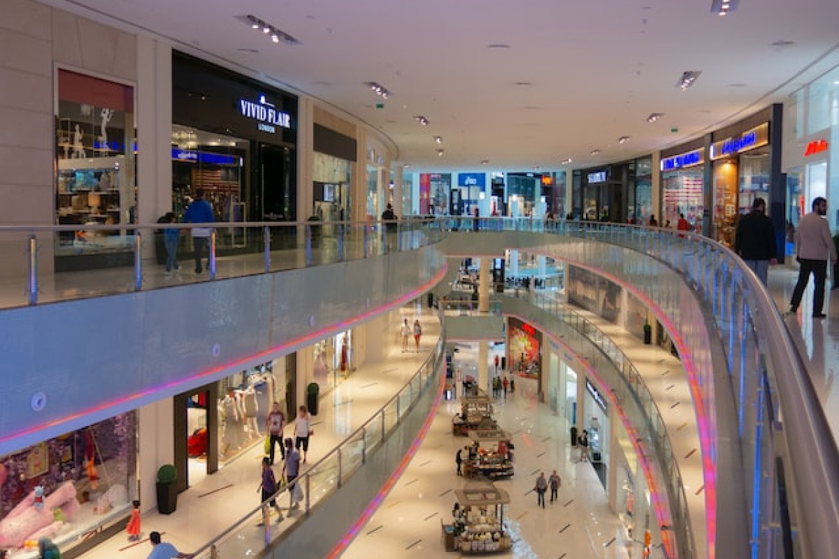 Janji Gak Kalap? Belanja di 5 Mall Manado, Pusat Brand Terkenal Nongkrong Disini, Benarkah Mall Terluas di Medan?