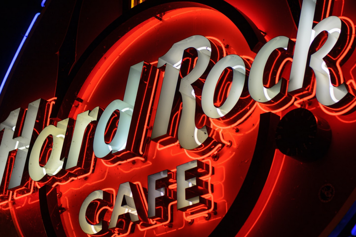 Jajaran Bisnis Keluarga Sutowo yang Tumbang, Mulai Hard Rock Cafe Jakarta hingga Hotel 