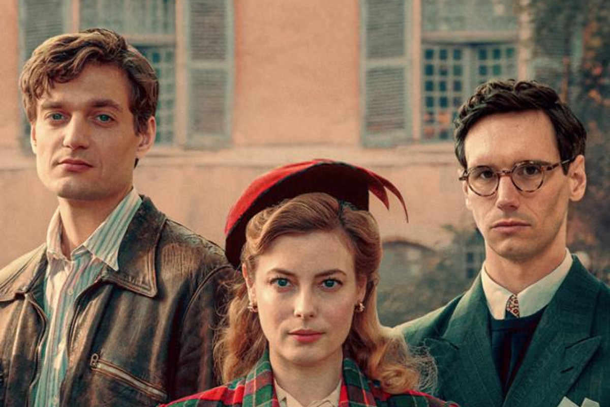 Daftar Pemain Transatlantic, Segera Rilis 7 April 2023 di Netflix: Dapuk Gillian Jacobs Hingga Luke Thompson