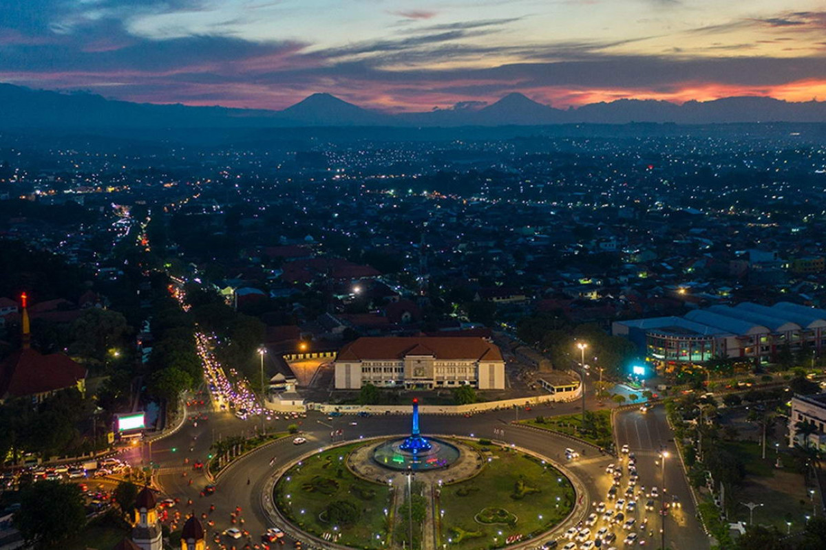 UMK Jawa Tengah (Jateng) 2023 Naik Lagi, Industri Makin Terpuruk! Daftar Lengkap UMR Tertinggi Hingga Terendah