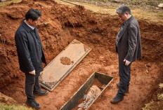 Teror Kutukan Kuburan! Download dan Nonton Exhuma 2024 Sub Indo, Film Horor Penuh Intrik Diperankan Lee Do Hyun dan Kim Go Eun