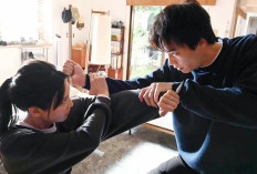 Nonton Drama Jepang Ninja ni Kekkon wa Muzukashii Episode 11 Sub Indo Full HD dan Link Download, Ayah Hotaru Mendadak Menghilang!