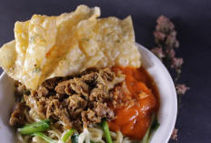 Melegenda! Inilah 5 Tempat Makan di Surabaya Terenak Khusus Mie Ayam dan Bakmi, Ada yang Jualan Sejak 1982, Miliki Mie Kenyal dan Porsi Jumbo Dijamin ENAK!