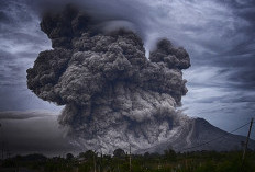 Breaking News! Penyebab Gunung Merapi Erupsi Hari ini Sabtu 11 Maret 2023, Semburkan Awan Panas dan Naik Level Siaga III
