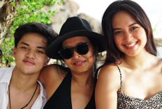  Biodata Sri Sunarti Ibu Kandung Aurelie Moeremans yang Viral Usai Buku Broken Strings, Lengkap Umur, Agama dan Akun Instagram